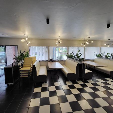 Амстердам Hotel Khmelʼnytsʼkyy Bagian luar foto