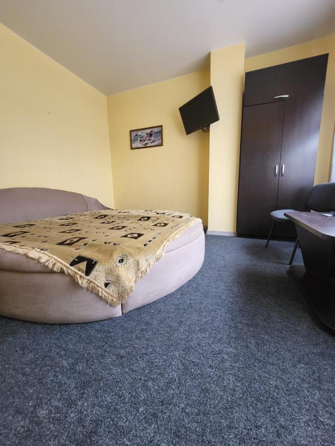 Амстердам Hotel Khmelʼnytsʼkyy Bagian luar foto